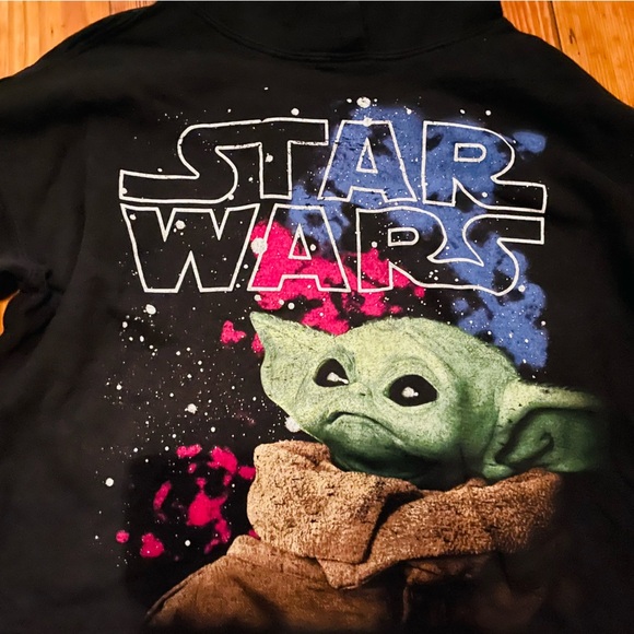 Women’s Star Wars Baby Yoda Crop Hoodie Size M - Picture 4 of 4